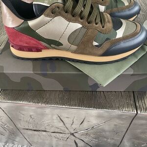 Valentino Rockstud Sneakers Camouflage